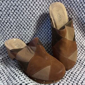 Women's Brown Patchwork Clogs